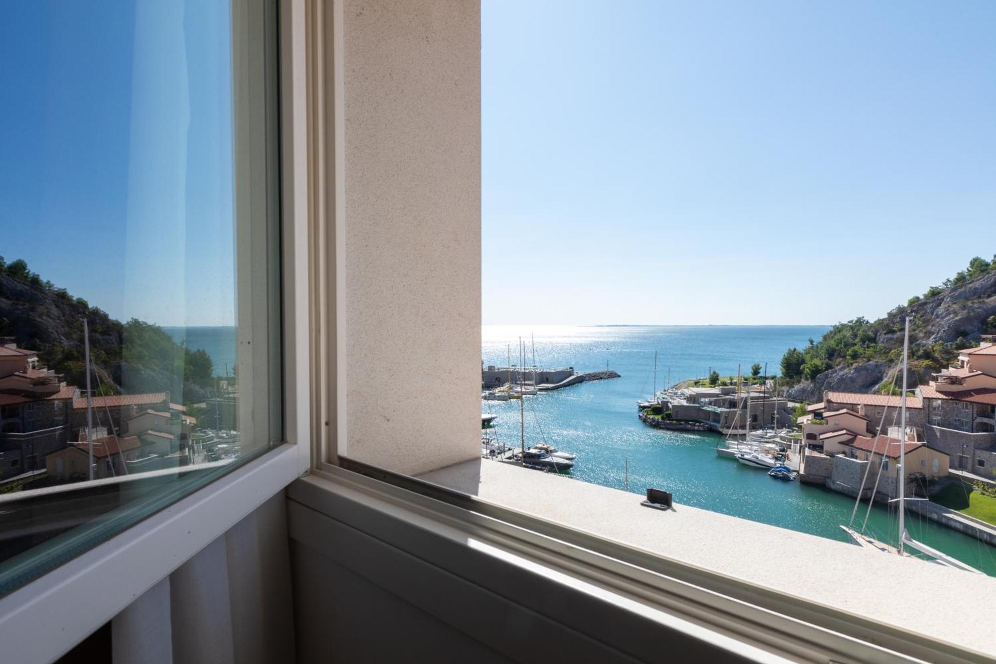 Portopiccolo Avolare Apartments In Borgo - Beach Included Sistiana Buitenkant foto