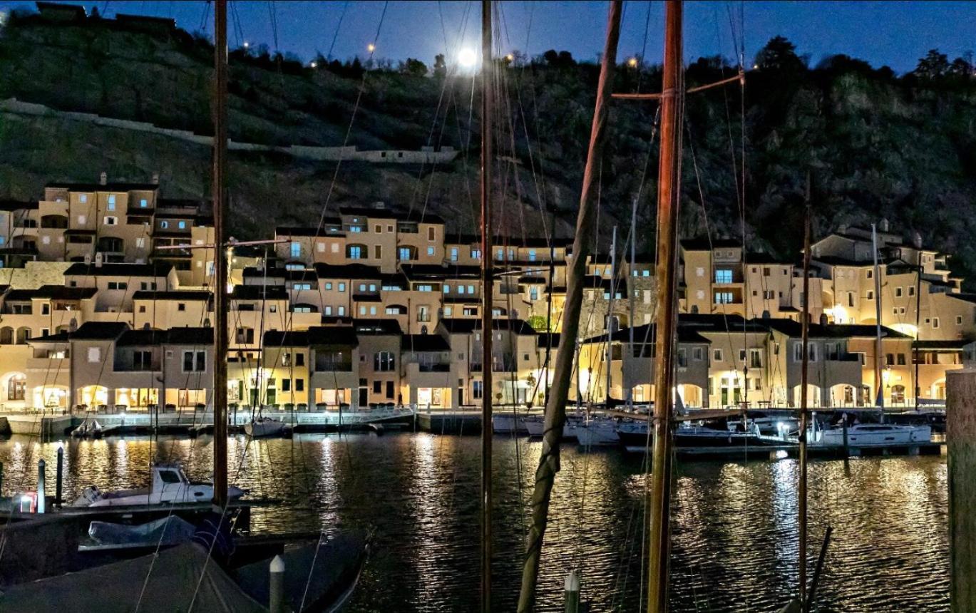Portopiccolo Avolare Apartments In Borgo - Beach Included Sistiana Buitenkant foto
